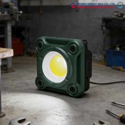 Laetav LED-töövalgusti ja kohtvalgusti